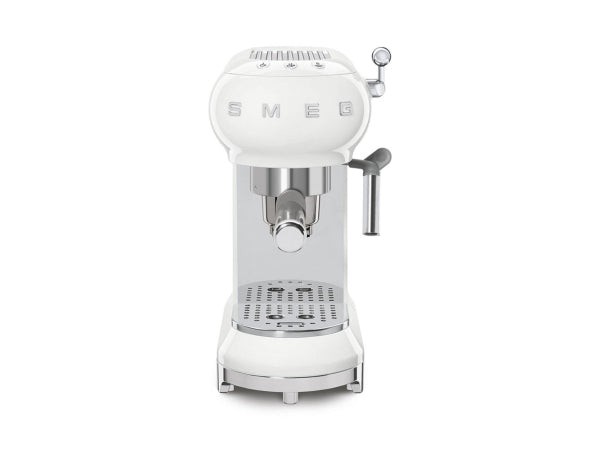 SMEG ECF01WHEU Espressomaschine mit Siebträger weiss 50'Style Kaufuniversum - SMEG ECF01WHEU Espressomaschine mit Siebträger weiss 50'Style