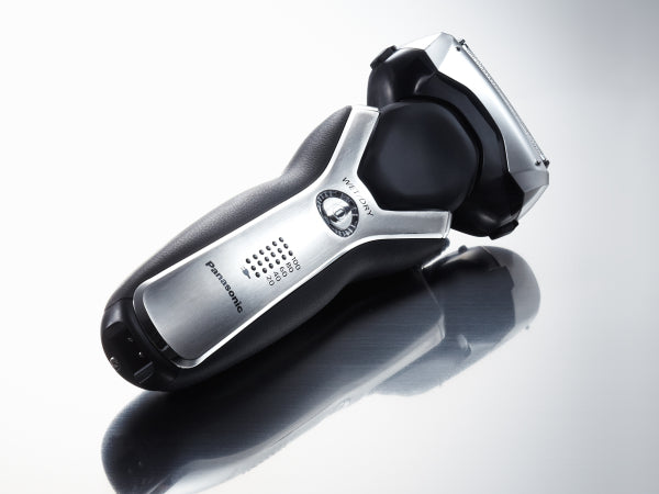 Panasonic Rasierer Wet/Dry 3-fach RT67 Kaufuniversum - Panasonic Rasierer Wet/Dry 3-fach RT67