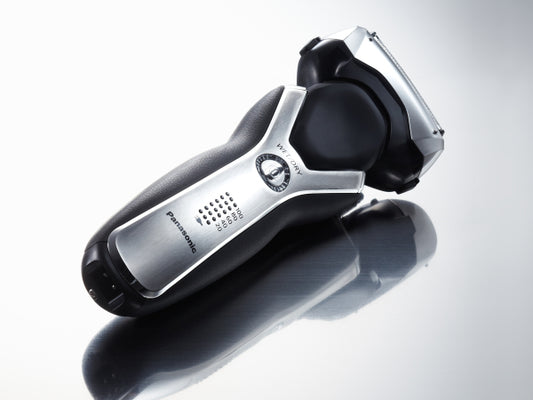 Panasonic Rasierer Wet/Dry 3-fach RT67