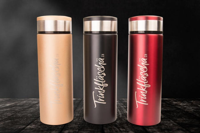 Kaufuniversum - Business Thermo Trinkflasche gold