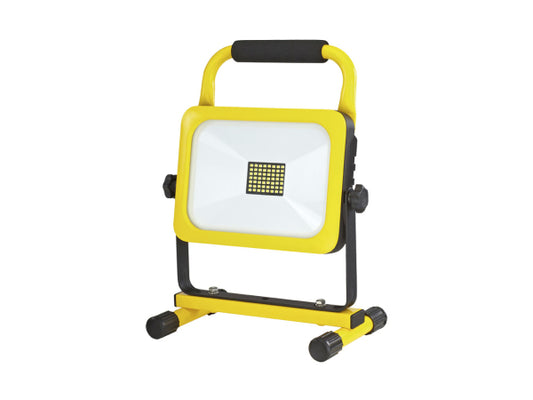 Kaufuniversum - Forsberg 30W LED Scheinwerfer mit Akku und Traggestell 2021