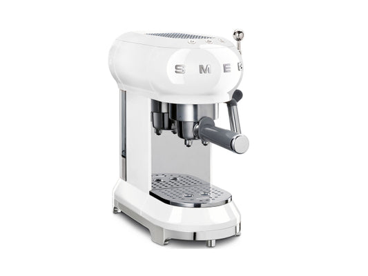 Kaufuniversum - SMEG ECF01WHEU Espressomaschine mit Siebträger weiss 50'Style