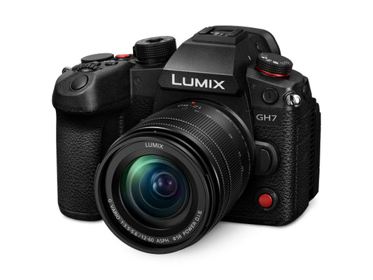 Kaufuniversum - Panasonic GH7 Body + H-FS12060E