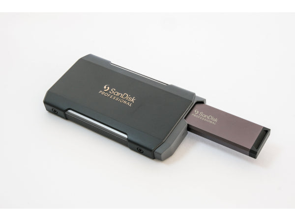 Kaufuniversum - SanDisk Professional SanDisk PRO Pro Blade SSD Transport 4TB