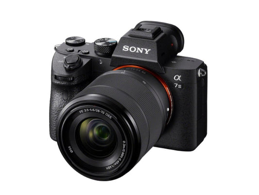 Kaufuniversum - Sony Alpha A7 Mark III Kit 28-70mm Black