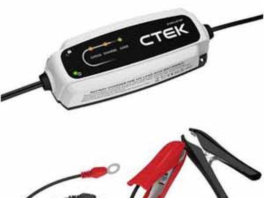 Kaufuniversum - C-tek Batterieladegerät 12 Volt / 3.8 Amp.