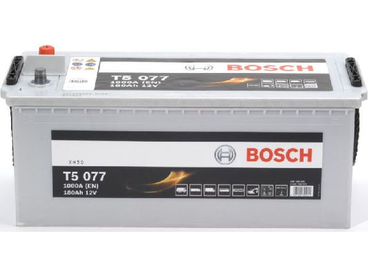 Kaufuniversum - Starterbatterie Bosch 12V/180Ah/1000A LxBxH 513x223x223mm/S:3