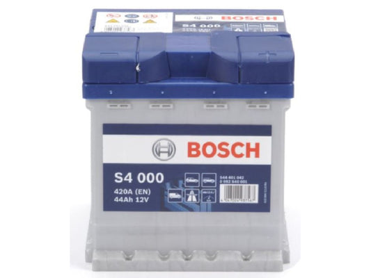 Kaufuniversum - Starterbatterie Bosch 12V/44Ah/420A LxBxH 175x175x190mm/S:0