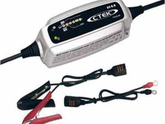 Kaufuniversum - C-tek Batterieladegerät 12 Volt / 0.8 A