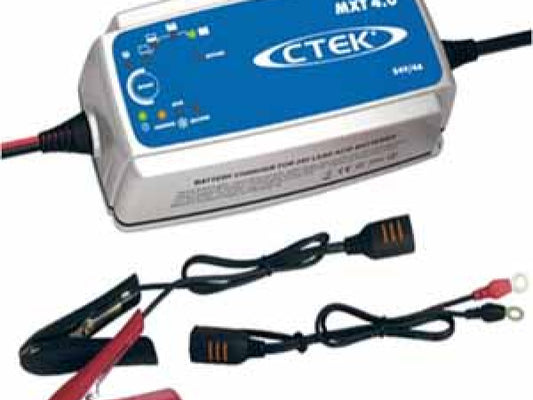 Kaufuniversum - C-tek Batterieladegerät 24 Volt / 4 A