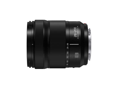 Panasonic Lumix S 28-200mm F4- 7.1 Makro